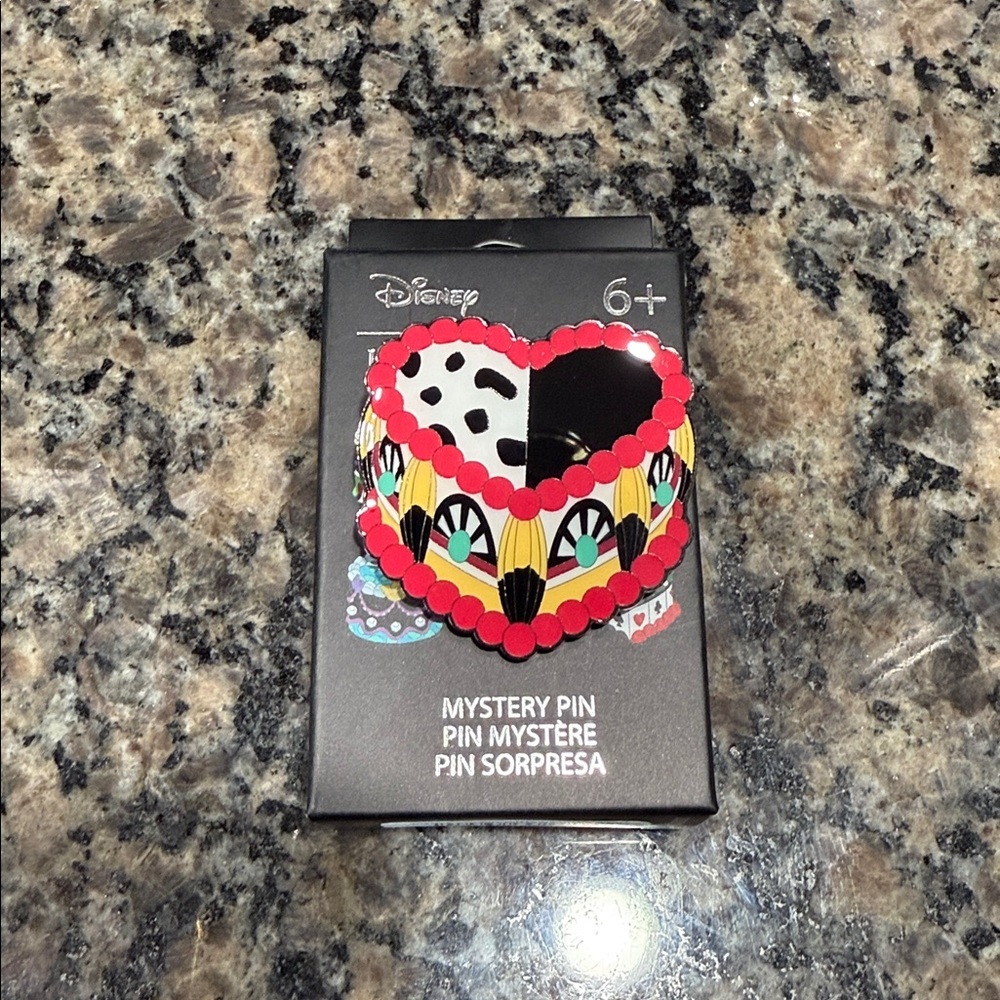 Loungefly Disney Villain Vintage Cake Blind Box Enamel Pin Cruella De Vil - Picture 2 of 3